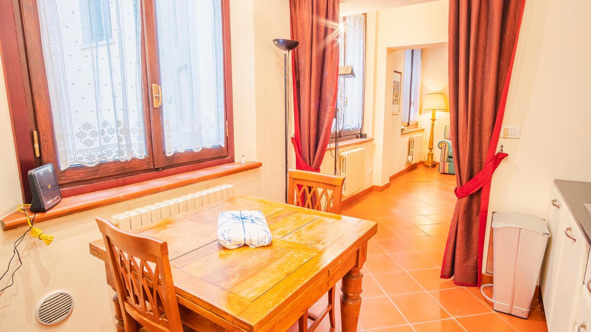 Piazza Grande - Italian Homing Apartment Bologna Luaran gambar