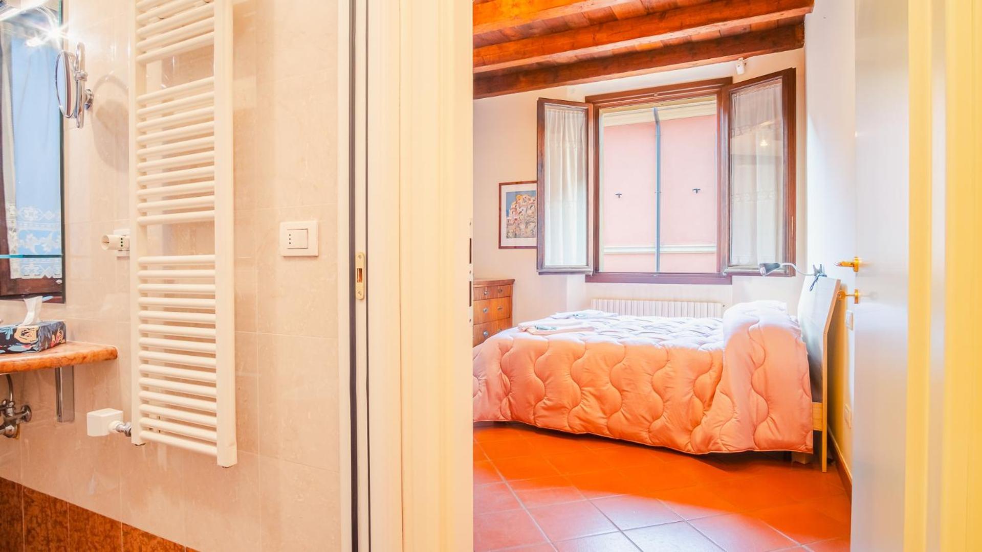 Piazza Grande - Italian Homing Apartment Bologna Luaran gambar